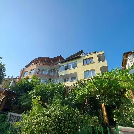 Family Magnolia Ii - Summer Hotel Primorsko